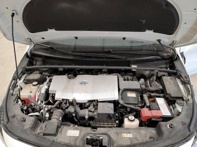 JTDKARFP6J3098028 - 2018 TOYOTA PRIUS PRIM 白色 照片 11