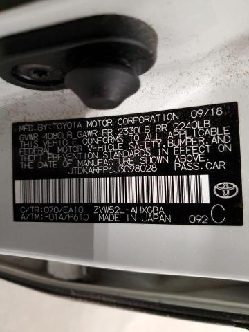 JTDKARFP6J3098028 - 2018 TOYOTA PRIUS PRIM 白色 照片 12