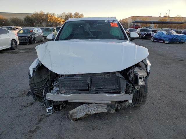 WA1CNAFY9J2062739 - 2018 AUDI Q5 PRESTIGE 白色 照片 5