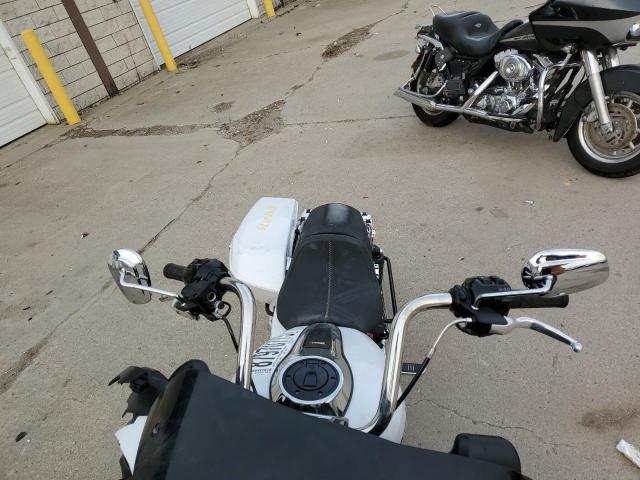 1HD1KH715RB631810 - 2024 HARLEY-DAVIDSON FLTRX 银色 照片 5