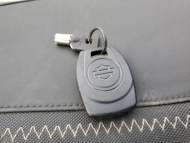 1HD1KH715RB631810 - 2024 HARLEY-DAVIDSON FLTRX 银色 照片 8