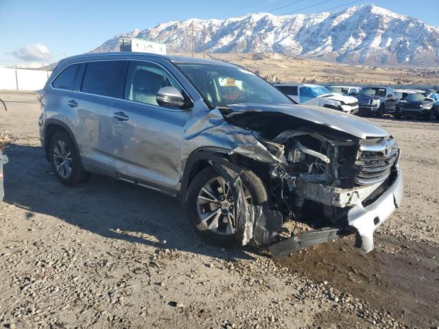 5TDJKRFH4FS136394 - 2015 TOYOTA HIGHLANDER XLE SILVER photo 4
