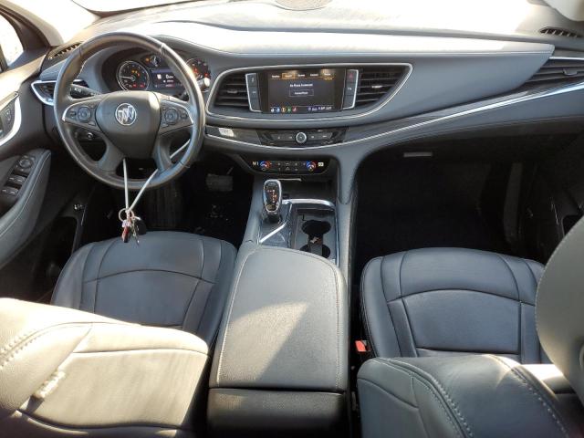 5GAEVAKW9MJ109685 - 2021 BUICK ENCLAVE ESSENCE 银色 照片 8