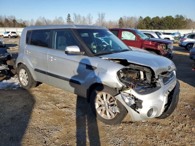 KNDJT2A61C7398972 - 2012 KIA SOUL + SILVER photo 4