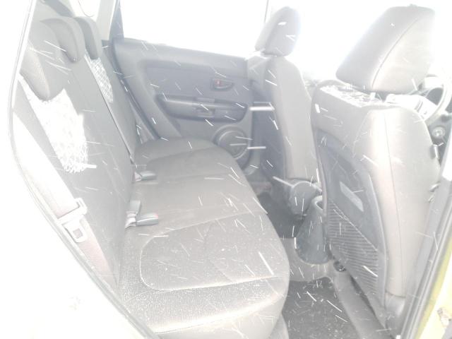KNDJT2A24A7056796 - 2010 KIA SOUL + GREEN photo 11