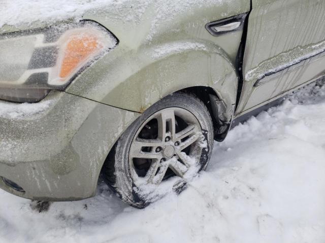 KNDJT2A24A7056796 - 2010 KIA SOUL + GREEN photo 13