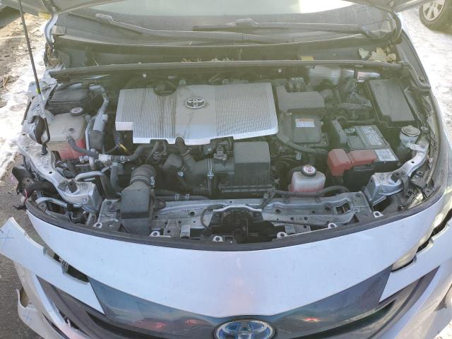 JTDKARFP2H3029895 - 2017 TOYOTA PRIUS PRIM 银色 照片 11