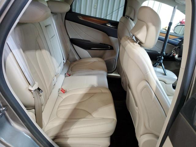 5LMCJ2C9XHUL62608 - 2017 LINCOLN MKC SELECT Beige Foto 11