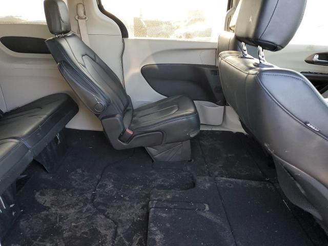 2C4RC1BG6JR261798 - 2018 CHRYSLER PACIFICA TOURING L SILVER photo 11