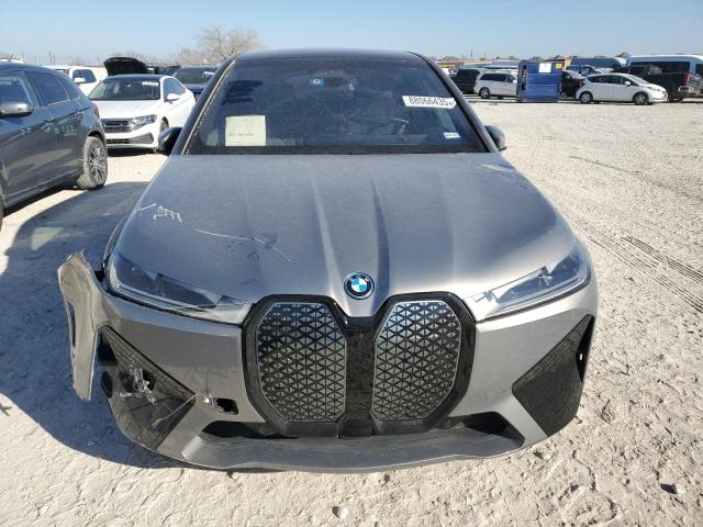 WB523CF07PCM53366 - 2023 BMW IX XDRIVE50 SILVER photo 5