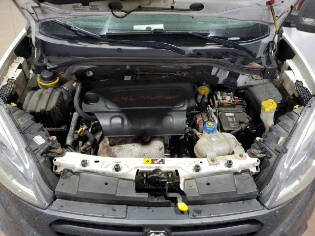 ZFBERFAB4J6L67631 - 2018 RAM PROMASTER WHITE photo 12