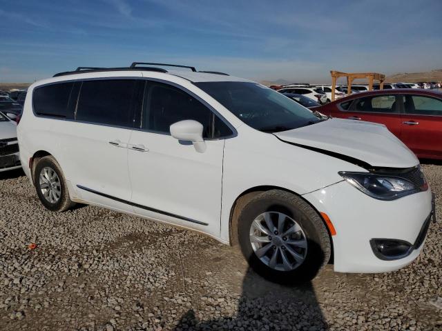 2C4RC1BG1HR526539 - 2017 CHRYSLER PACIFICA TOURING L WHITE photo 4