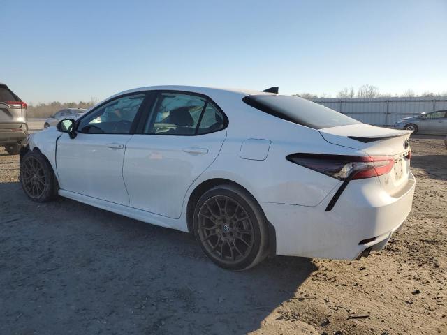 4T1T31AK3PU054109 - 2023 TOYOTA CAMRY SE NIGHT SHADE WHITE photo 2