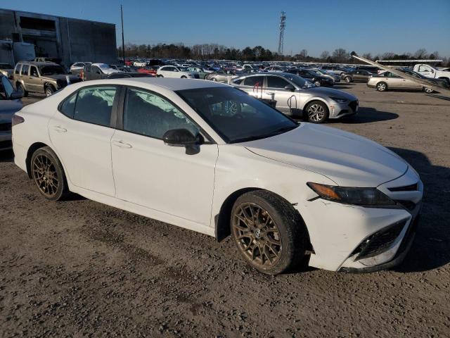 4T1T31AK3PU054109 - 2023 TOYOTA CAMRY SE NIGHT SHADE WHITE photo 4