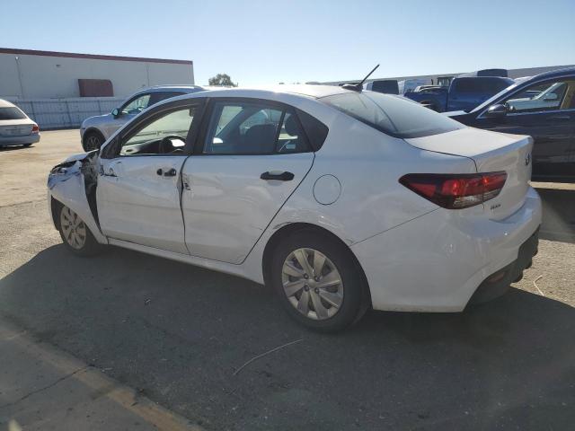3KPA24AB9JE065721 - 2018 KIA RIO LX WHITE photo 2