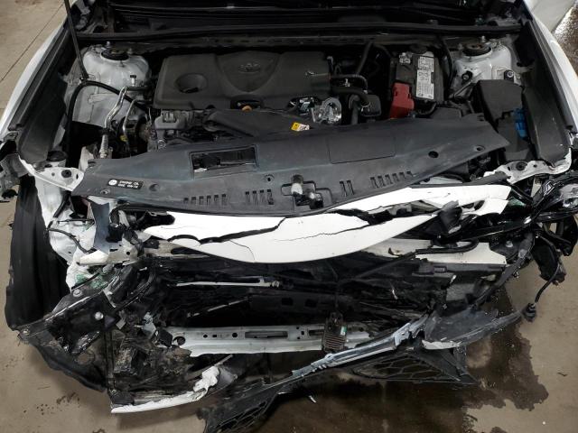 4T1G11AK7RU853319 - 2024 TOYOTA CAMRY SE NIGHT SHADE WHITE photo 11
