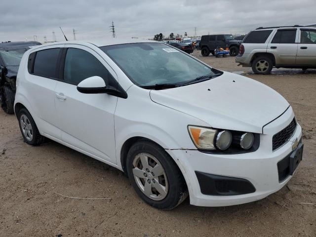 1G1JA6SH4D4168206 - 2013 CHEVROLET SONIC LS WHITE photo 4