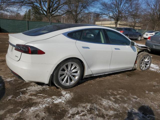 5YJSA1E25KF305990 - 2019 TESLA MODEL S WHITE photo 3