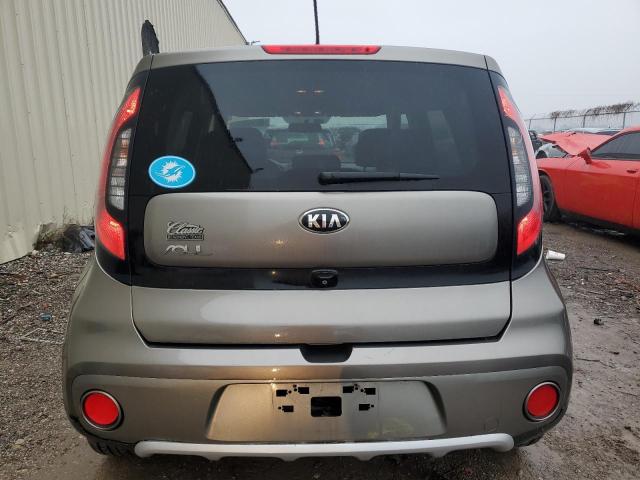 KNDJP3A5XJ7579714 - 2018 KIA SOUL + TAN photo 6