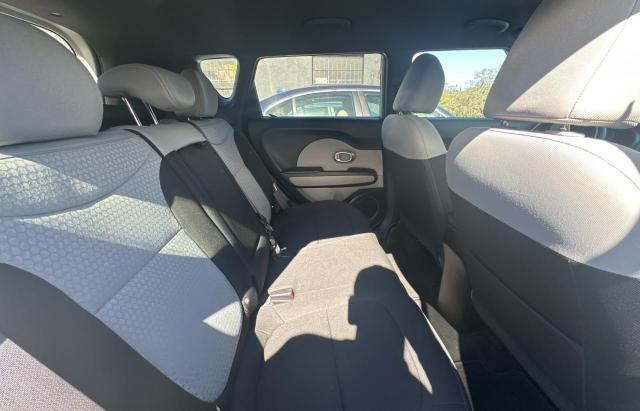 KNDJP3A55E7009268 - 2014 KIA SOUL + WHITE photo 6