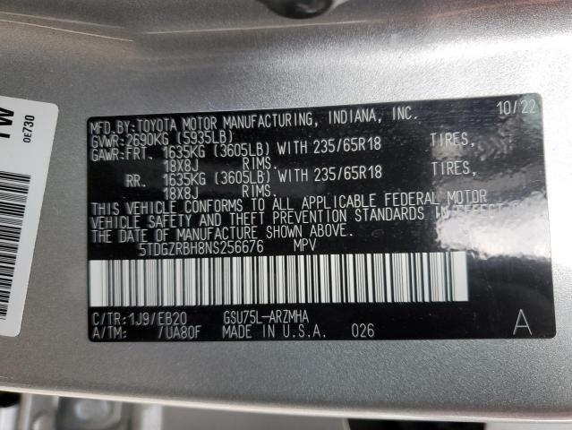 5TDGZRBH8NS256676 - 2022 TOYOTA HIGHLANDER XLE SILVER photo 14