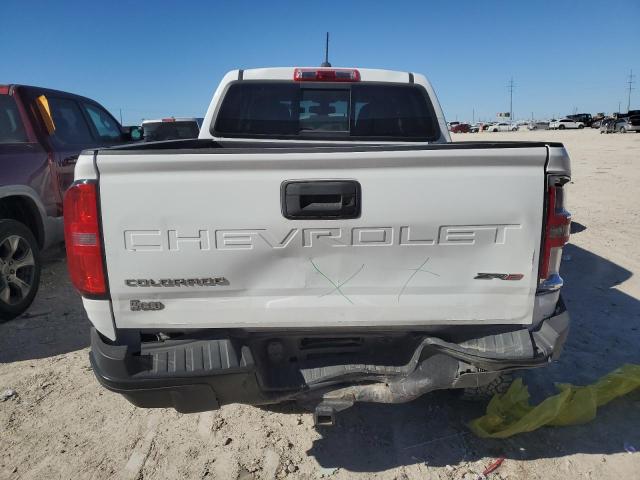 1GCGTEEN6M1197537 - 2021 CHEVROLET COLORADO ZR2 WHITE photo 6