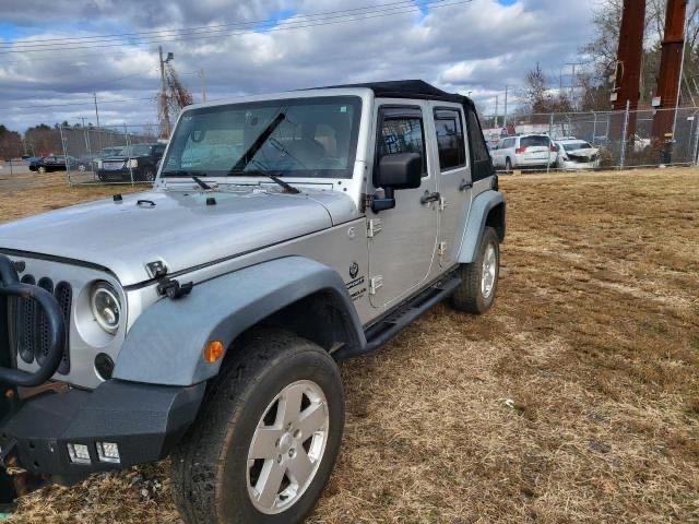 1J4HA3H16BL500982 - 2011 JEEP WRANGLER U SPORT فضي صورة 2