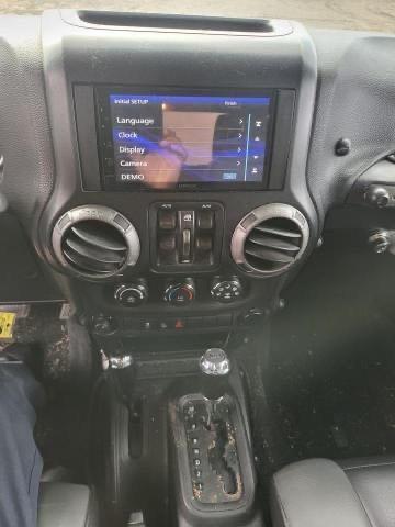 1J4HA3H16BL500982 - 2011 JEEP WRANGLER U SPORT فضي صورة 9