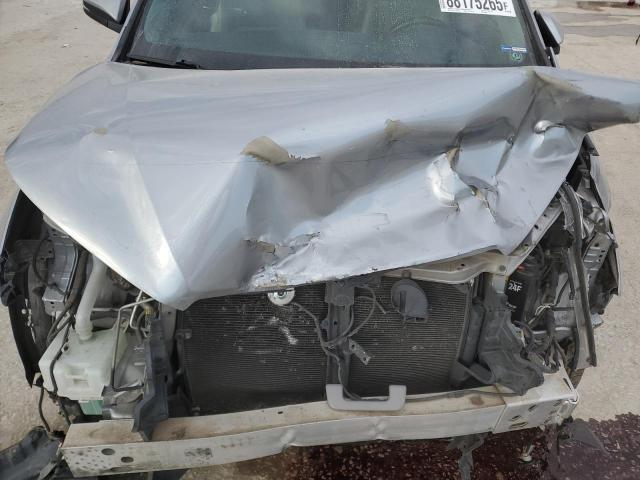 5TDKKRFH2FS047038 - 2015 TOYOTA HIGHLANDER XLE SILVER photo 12
