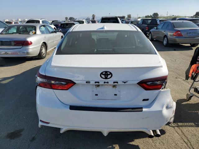 4T1G11AK5PU750087 - 2023 TOYOTA CAMRY SE NIGHT SHADE WHITE photo 6