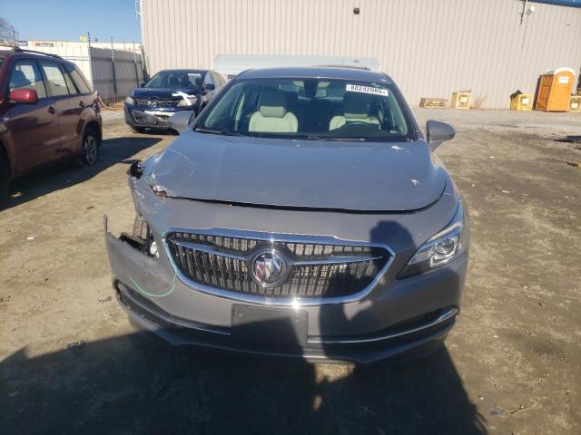 1G4ZP5SS9JU144425 - 2018 BUICK LACROSSE ESSENCE SILVER photo 5