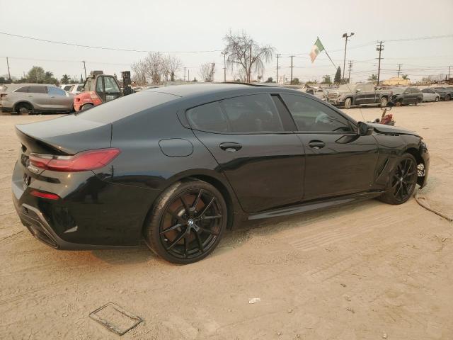 WBAGV8C02NCK08667 - 2022 BMW M850XI BLACK photo 3