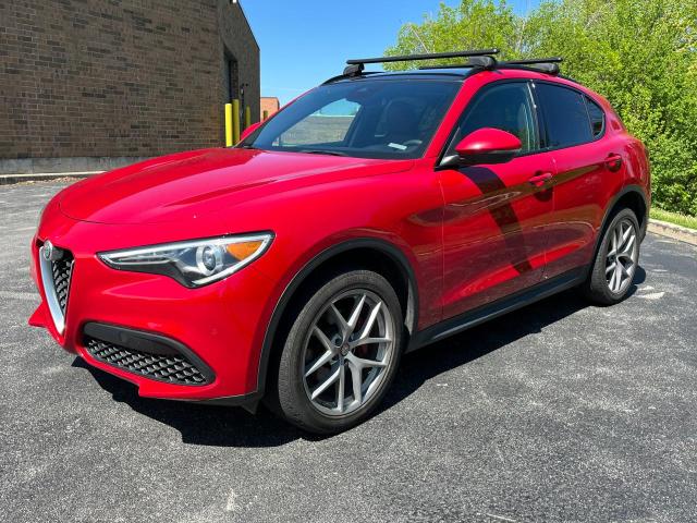 ZASFAKNN7J7C02020 - 2018 ALFA ROMEO STELVIO TI SPORT RED photo 2
