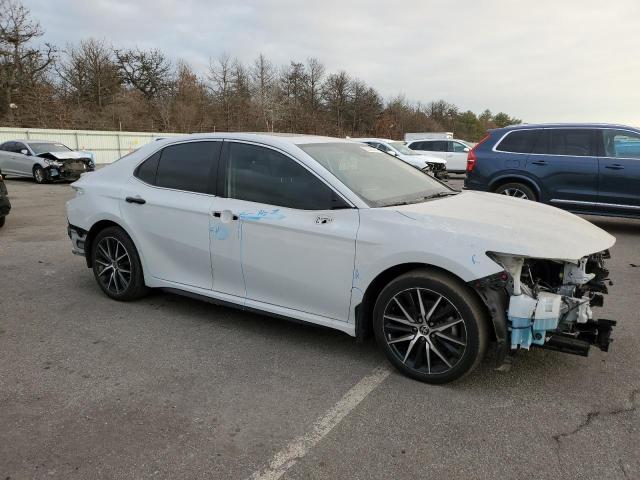 4T1T11BK9PU080282 - 2023 TOYOTA CAMRY SE NIGHT SHADE WHITE photo 4
