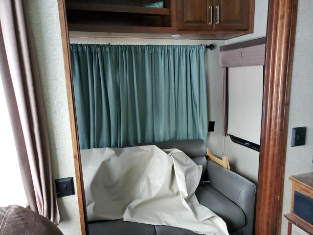 4YDF32121JE760730 - 2018 KEYSTONE AVALANCHE ორფეროვანი ფოტო 8