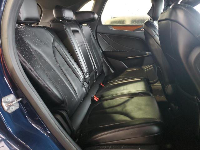 5LMCJ3D92HUL55639 - 2017 LINCOLN MKC RESERVE ლურჯი ფოტო 11