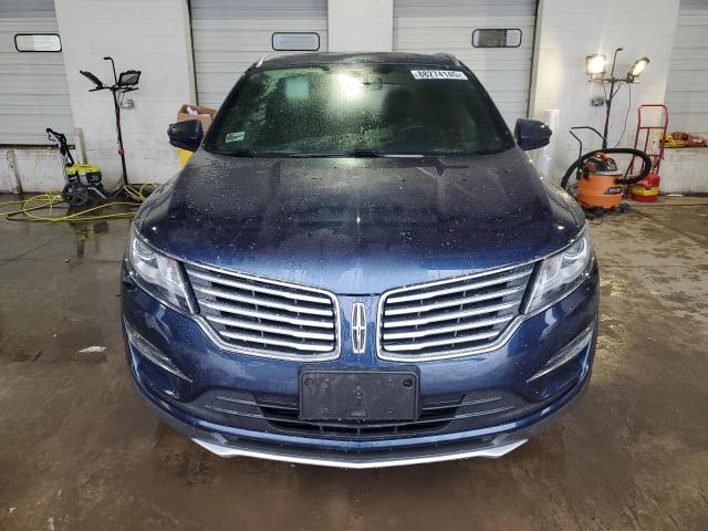 5LMCJ3D92HUL55639 - 2017 LINCOLN MKC RESERVE ლურჯი ფოტო 5