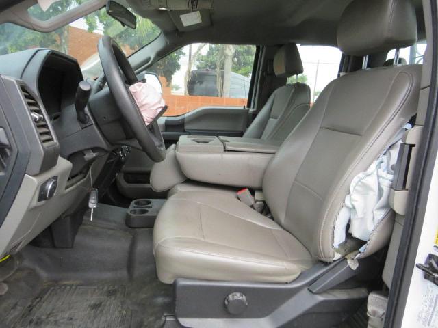 1FT7X2A69KEF58122 - 2019 FORD F250 SUPER DUTY თეთრი ფოტო 9