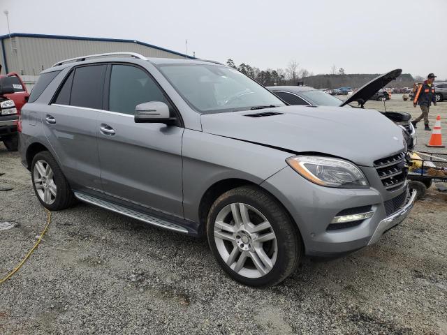 4JGDA5HB1DA118300 - 2013 MERCEDES-BENZ ML 350 4MATIC SILVER photo 4