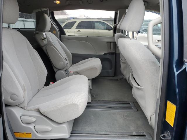 5TDKK3DC9CS237595 - 2012 TOYOTA SIENNA LE ლურჯი ფოტო 11