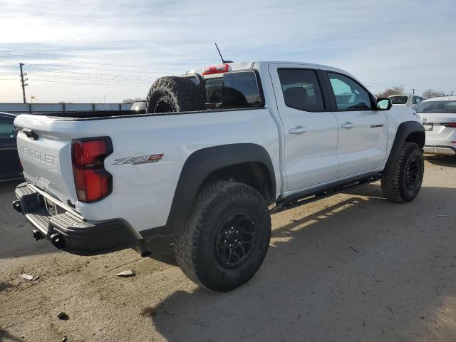 1GCPTFEK0R1203710 - 2024 CHEVROLET COLORADO ZR2 WHITE photo 3
