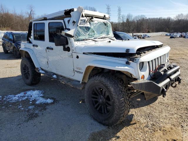 1C4BJWEG6DL508931 - 2013 JEEP WRANGLER U SAHARA WHITE photo 4