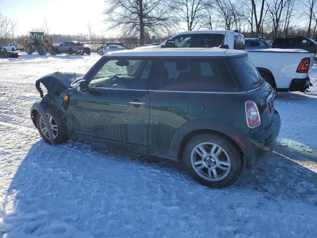 WMWSU3C52DT548198 - 2013 MINI COOPER GREEN photo 2