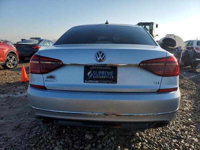 1VWDT7A34HC025727 - 2017 VOLKSWAGEN PASSAT R-LINE ნაცრისფერი ფოტო 6