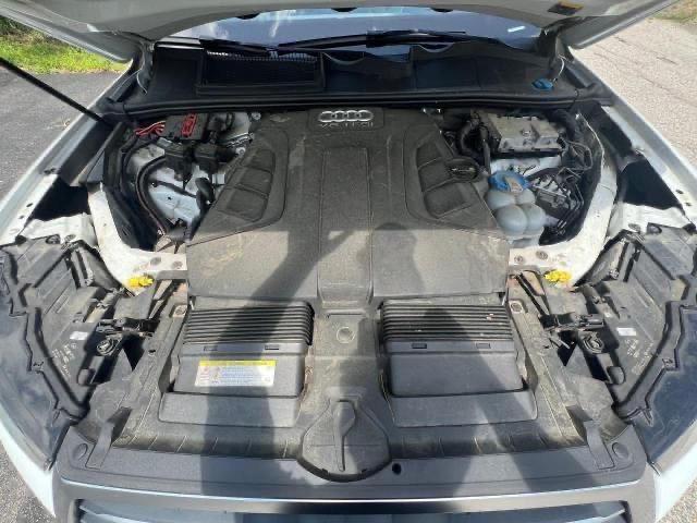 WA1VAAF70HD012760 - 2017 AUDI Q7 PRESTIGE WHITE photo 7