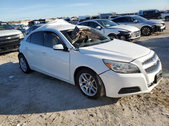 1G11D5RR5DF109766 - 2013 CHEVROLET MALIBU 1LT WHITE photo 4