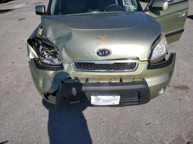 KNDJT2A21A7065696 - 2010 KIA SOUL + GREEN photo 11