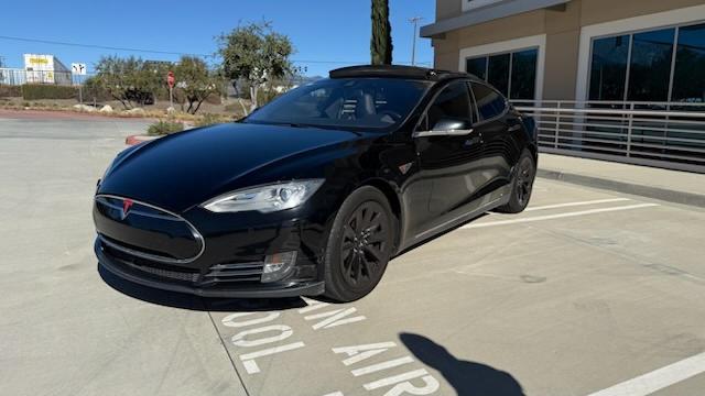 5YJSA1E18GF124509 - 2016 TESLA MODEL S Qara foto 2