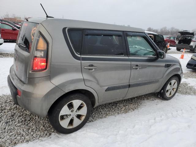 KNDJT2A20B7254972 - 2011 KIA SOUL + GRAY photo 3