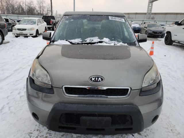 KNDJT2A20B7254972 - 2011 KIA SOUL + GRAY photo 5